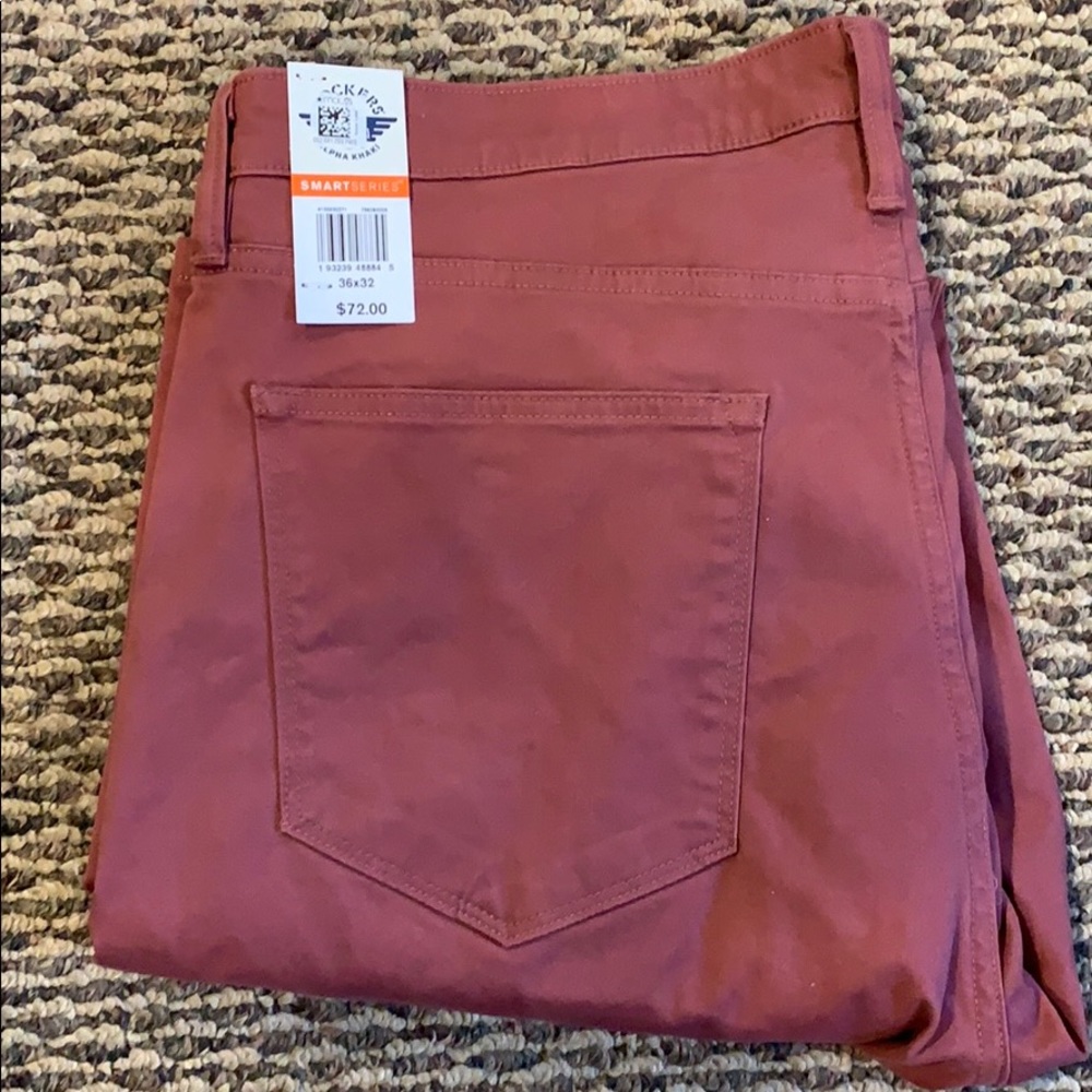 Dockers salmon alpha khaki